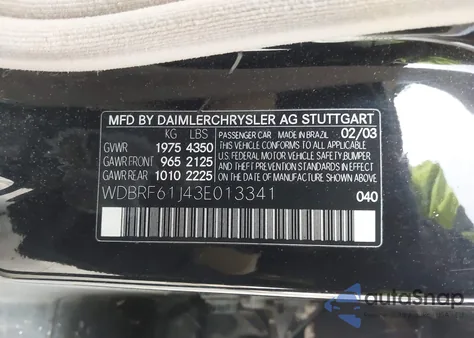 2003 Mercedes-Benz C 240 z USA, uszkodzony, nr VIN WDBRF61J43E013341